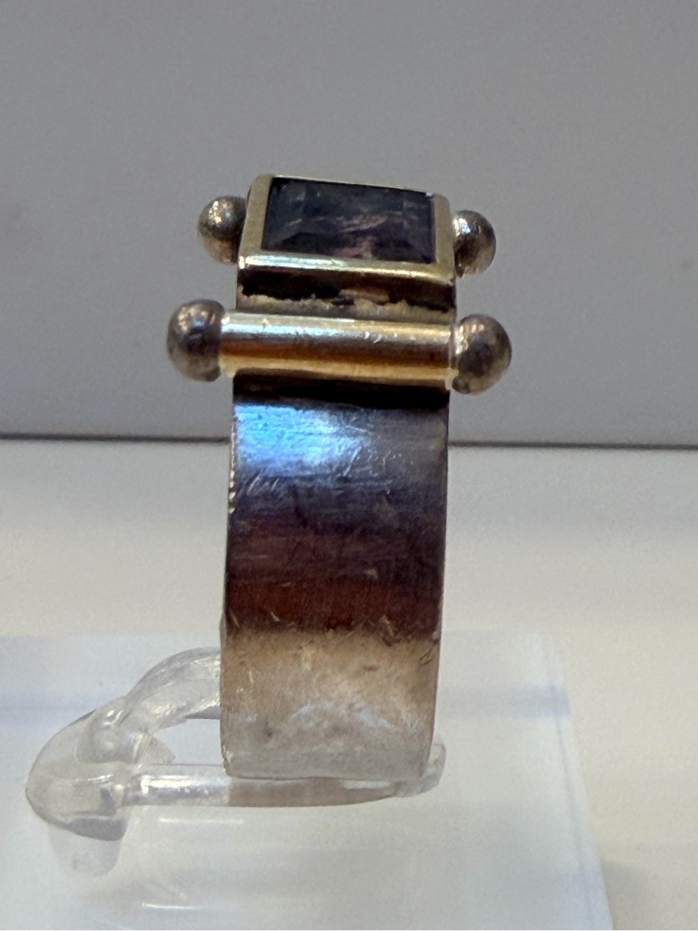 Silver-Tone Iridescent Rectangular Stone Wide Band Statement Ring Size 8–8.5 - Picture 5 of 15